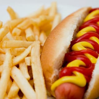 HOT DOG (With Fries)