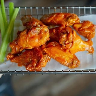 6 CLUCKS